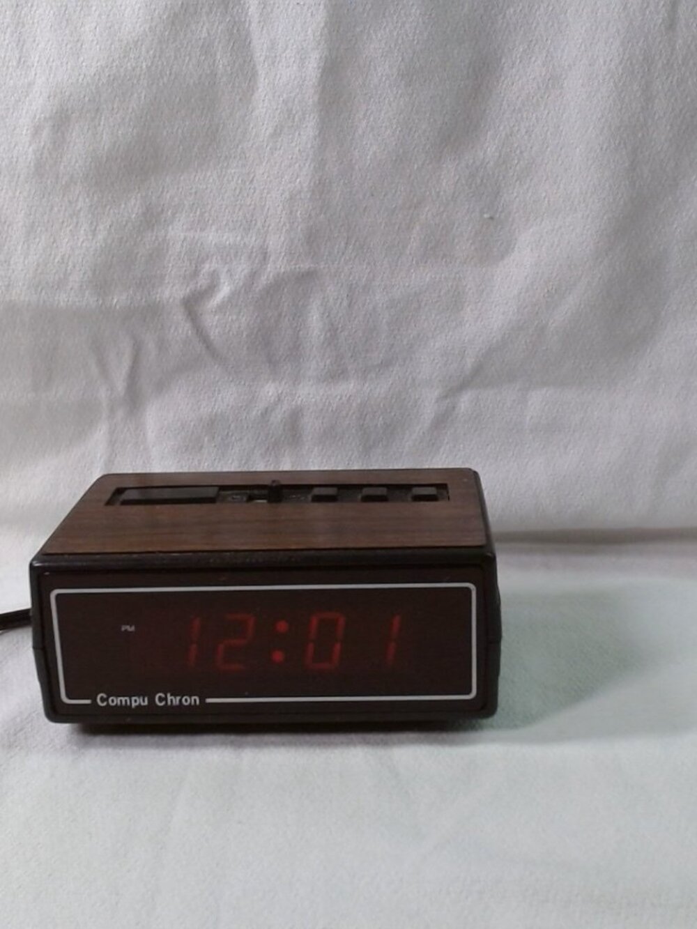 VTG Compu Chron Digital Electric Alarm Clock Model 5408 Faux Wood Grain Rare